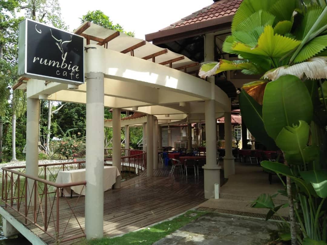 Hotel Felda Residence Hot Springs Sungkai Dış mekan fotoğraf