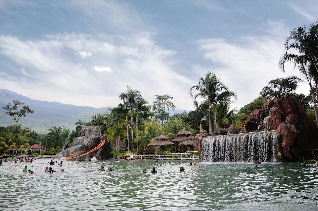 Hotel Felda Residence Hot Springs Sungkai Dış mekan fotoğraf