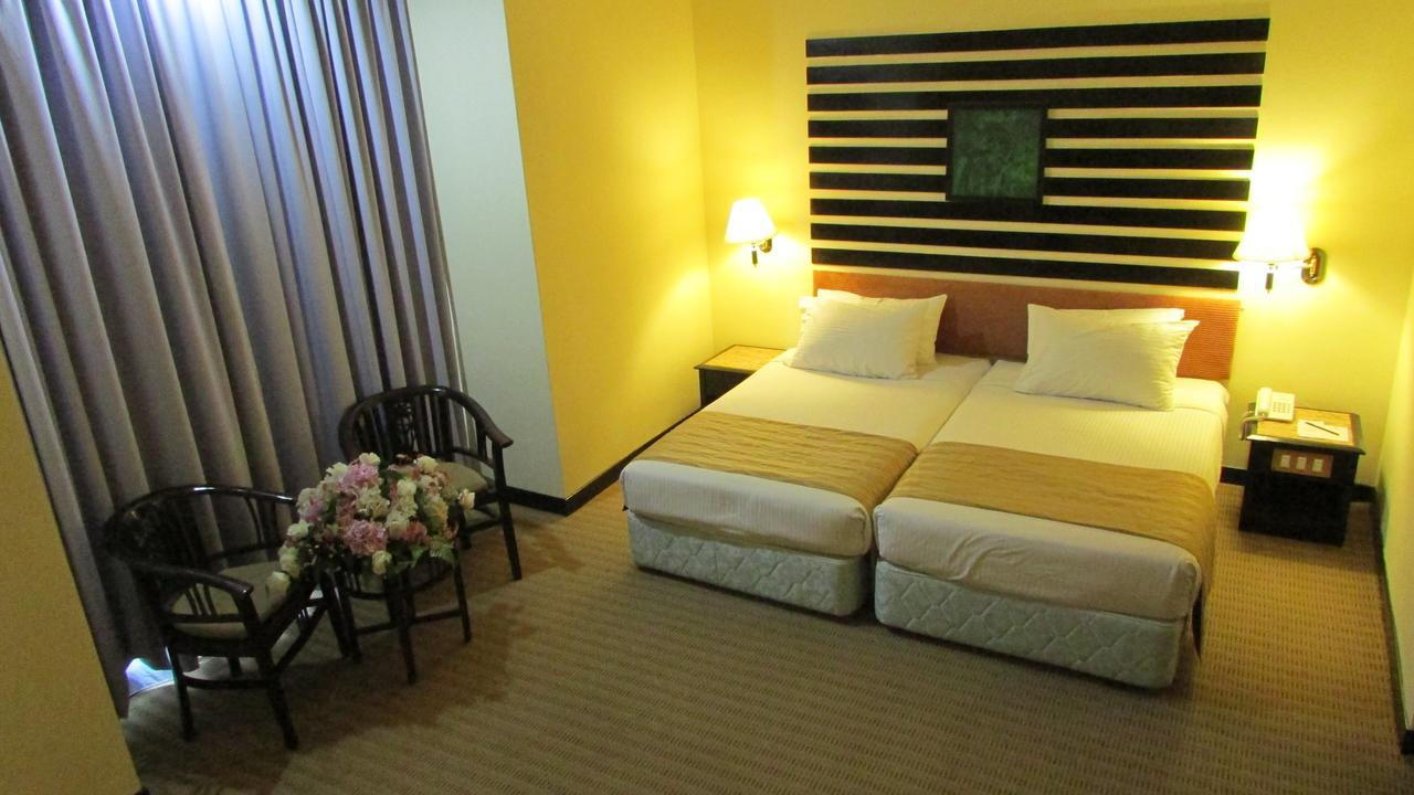Hotel Felda Residence Hot Springs Sungkai Dış mekan fotoğraf